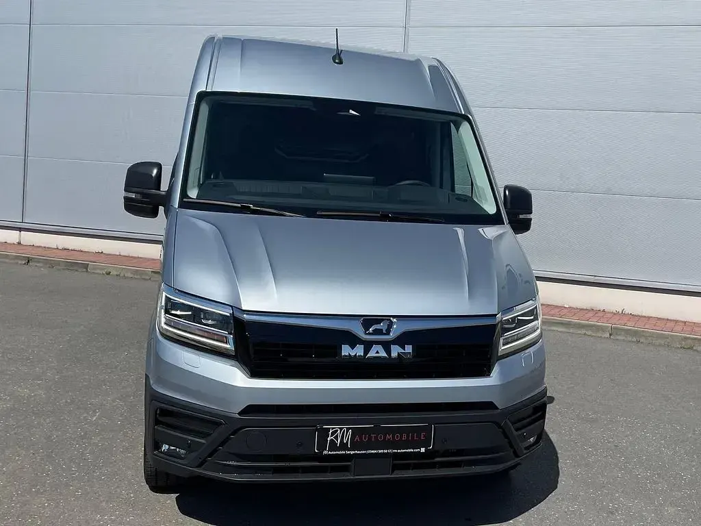 Neu MAN TGE 177 PS (130 kW) 2026 Silber Van