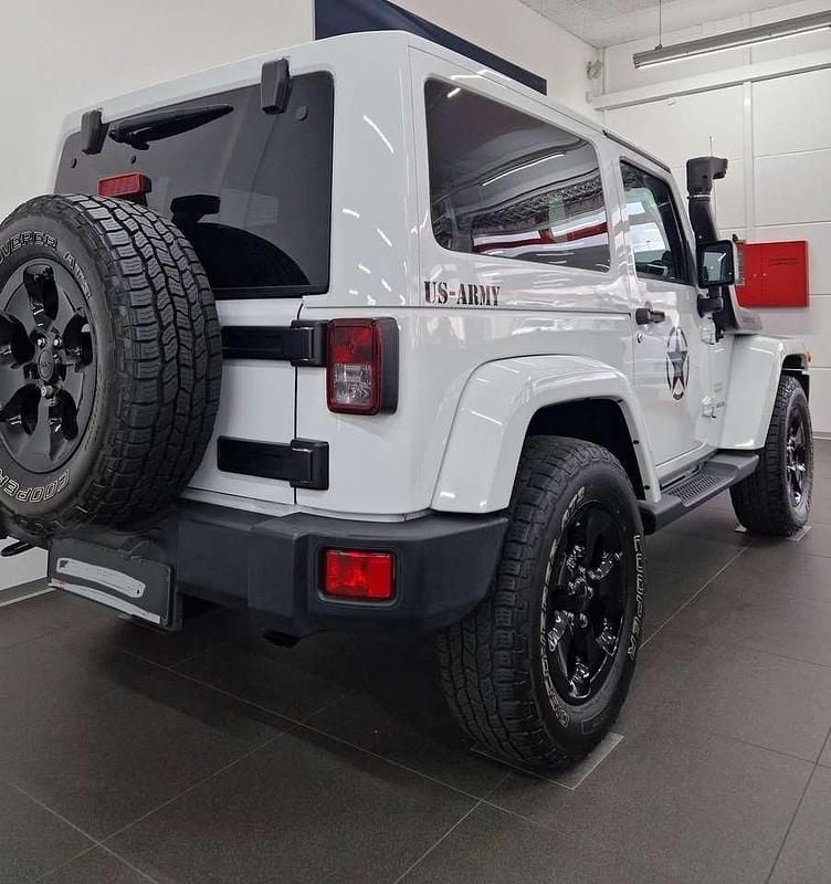 Weiß Gebraucht 2014 Jeep Wrangler Sahara SUV | 26.900 € (Guter Preis) - Bild 1/4