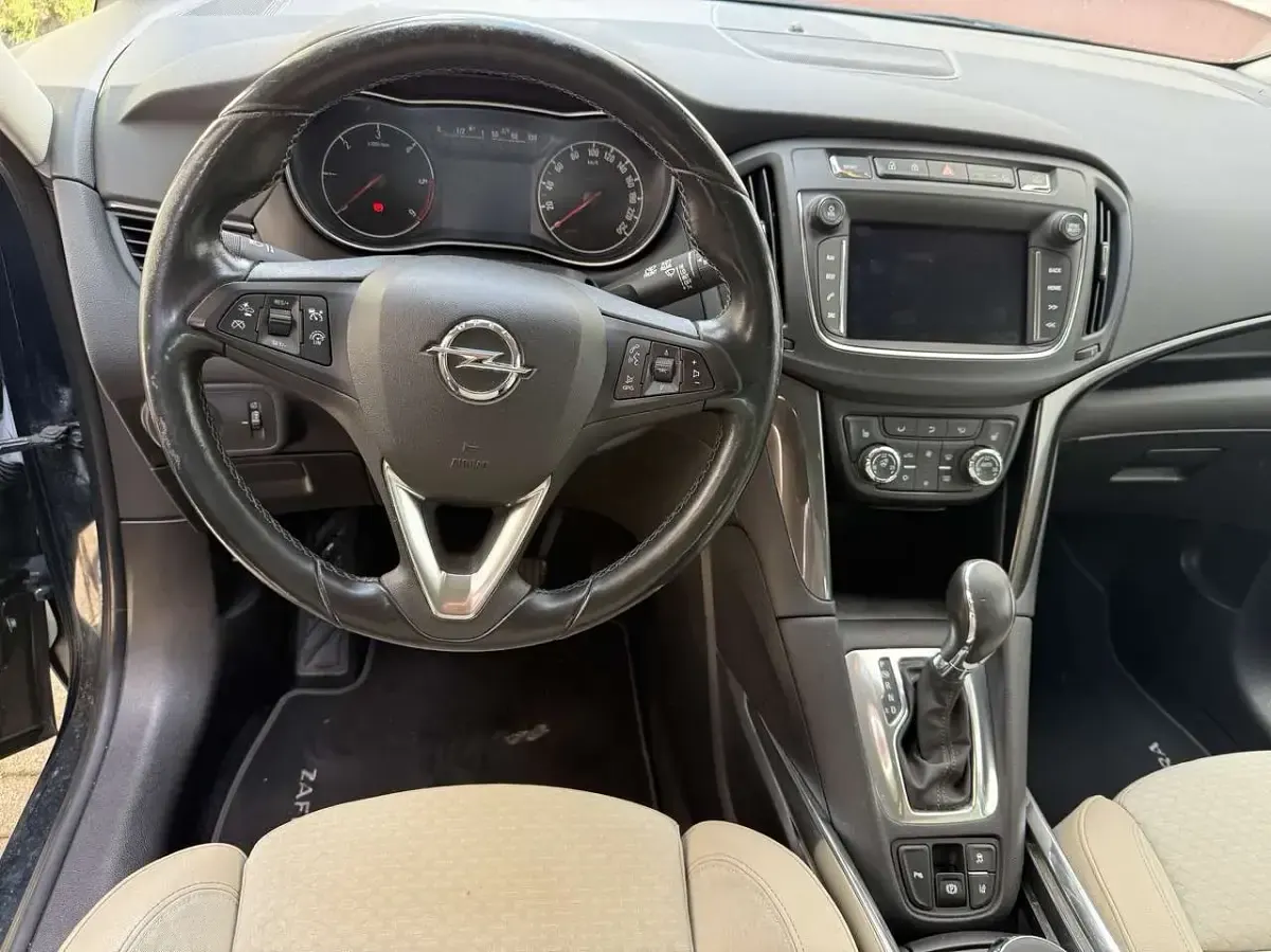 Gebraucht Opel Zafira Innovation 170 PS (125 kW) 2016 Grün Van / Kleinbus