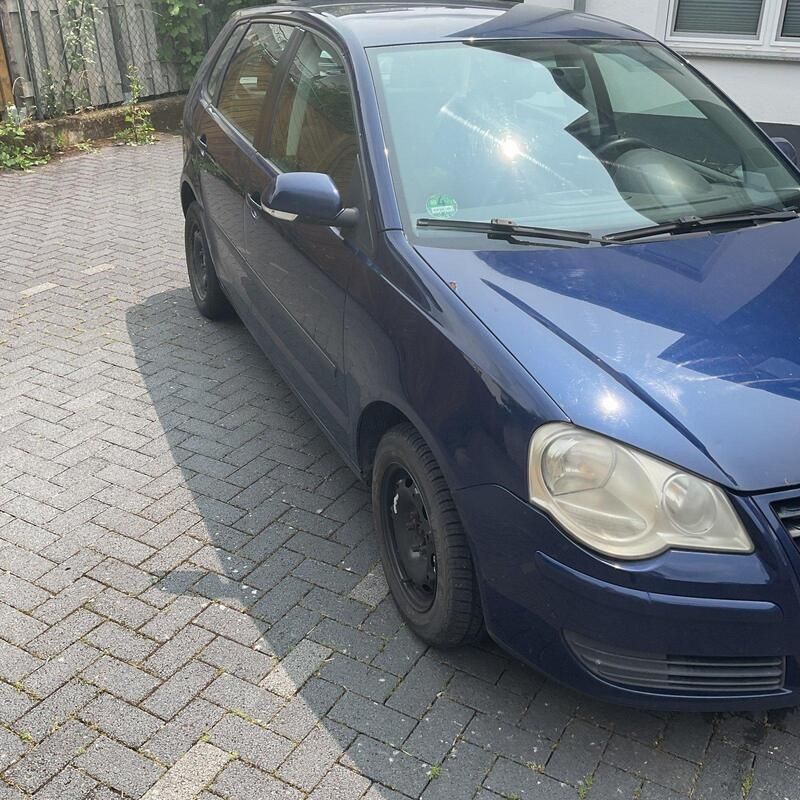 Blau Gebraucht 2005 VW Polo Kleinwagen | 1.200 € (Fairer Preis) - Bild 1/4