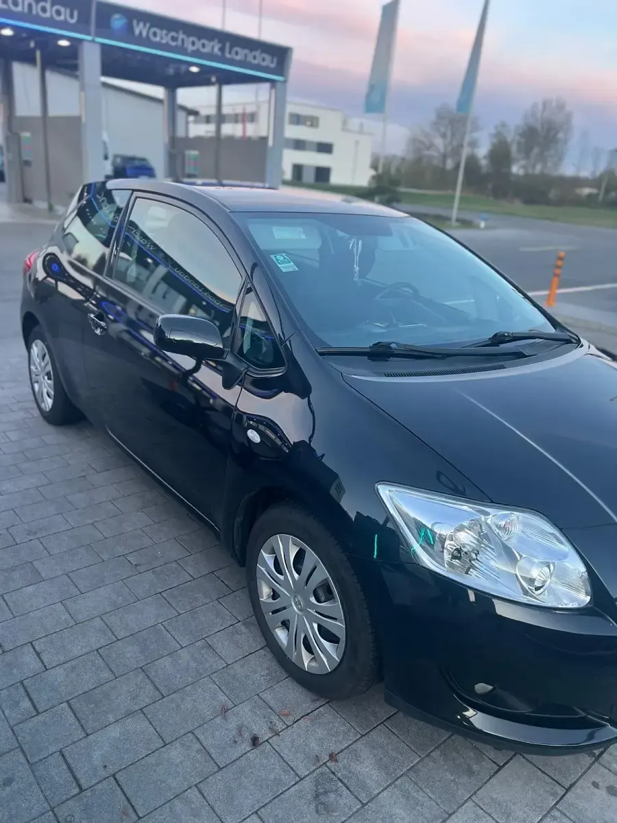 Gebraucht Toyota Auris 125 PS (91 kW) 2007 Schwarz Kleinwagen