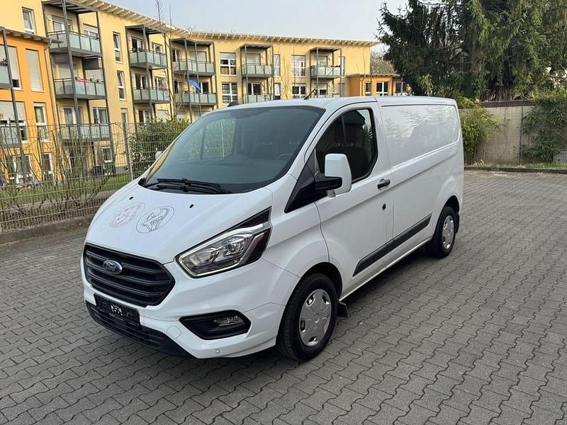 Gebraucht Ford 300 Trend 105 PS (77 kW) 2021 Weiß Van / Kleinbus