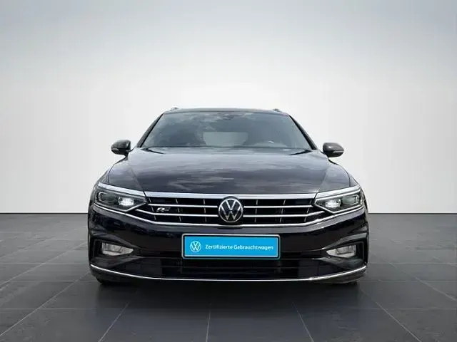 Gebraucht VW Passat Elegance 200 PS (147 kW) 2023 Schwarz Kombi