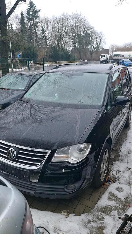 Gebraucht VW Touran 140 PS (102 kW) 2008 Schwarz Van / Kleinbus