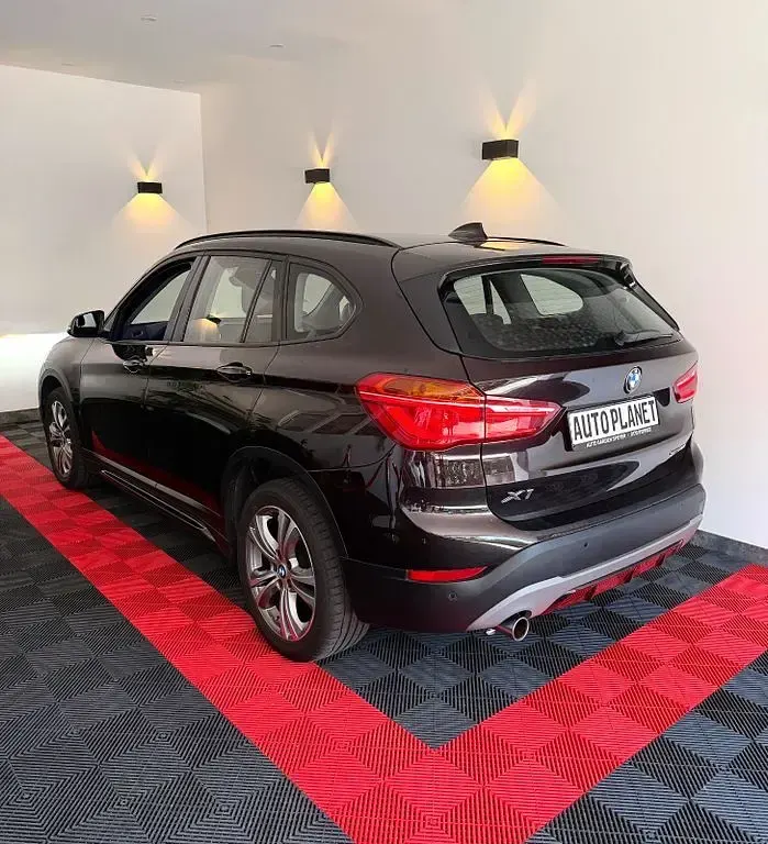 Gebraucht BMW X1 Sport Line 140 PS (102 kW) 2019 Braun SUV