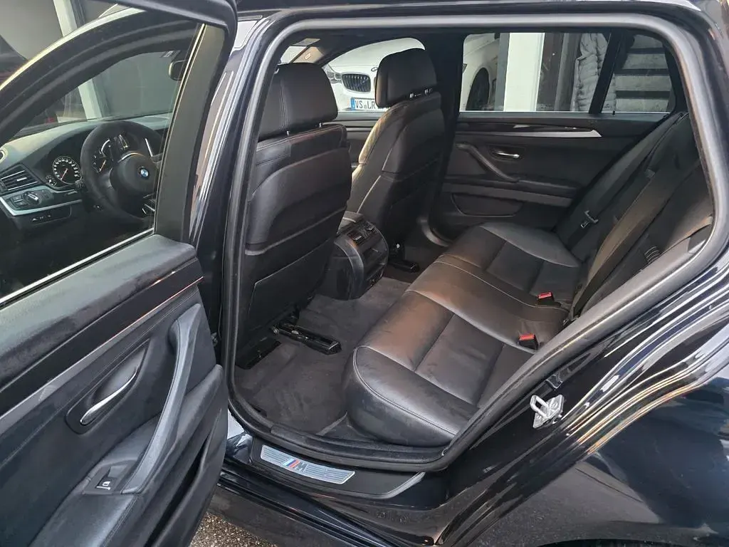 Gebraucht BMW 530 Performance 258 PS (189 kW) 2013 Schwarz Kombi