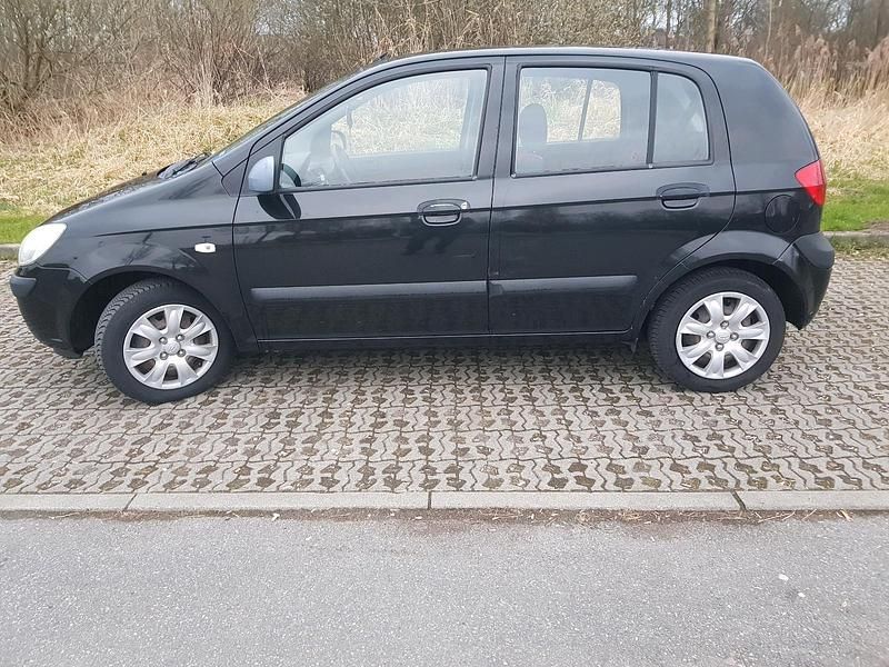 Gebraucht Hyundai Getz 67 PS (49 kW) 2008 Schwarz Kleinwagen
