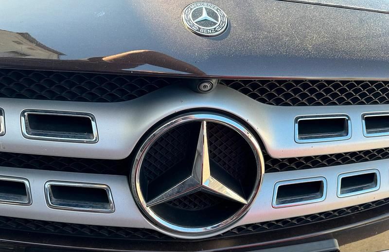 Usata Mercedes 220 177 CV (130 kW) 2017 Marrone SUV