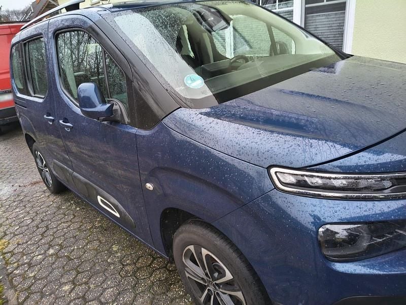 Gebraucht Citroën Berlingo Feel 131 PS (96 kW) 2019 Blau Van / Kleinbus