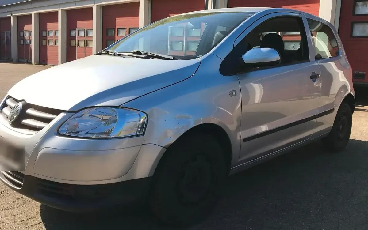 Gebraucht VW Fox 55 PS (40 kW) 2006 Silber Kleinwagen