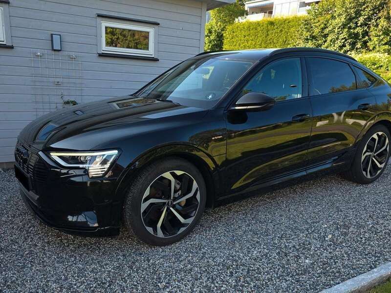 Schwarz Gebraucht 2021 Audi e-tron Advanced SUV | 34.550 € (Fairer Preis) - Bild 1/4