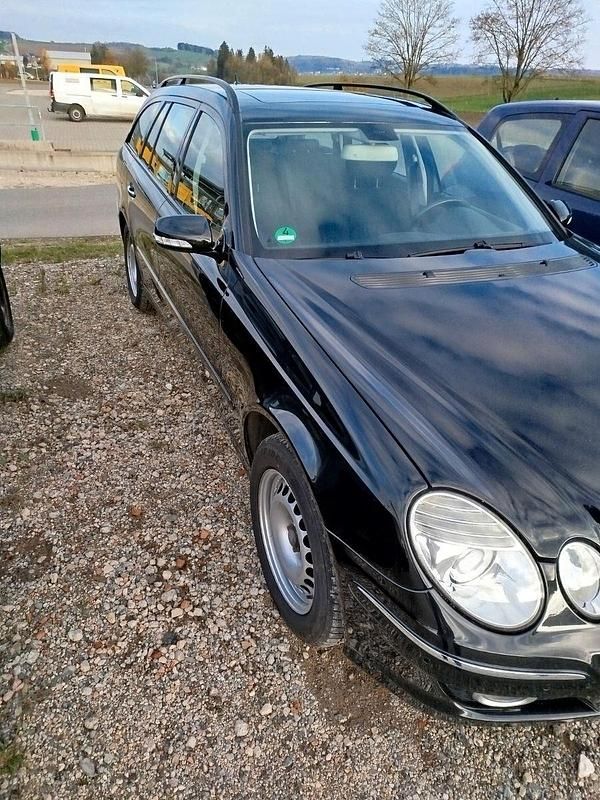 Schwarz Gebraucht 2006 Mercedes 200 Kombi | 3.800 € (Fairer Preis) - Bild 1/4