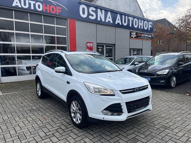 Gebraucht Ford Kuga Titanium 150 PS (110 kW) 2015 Weiß SUV