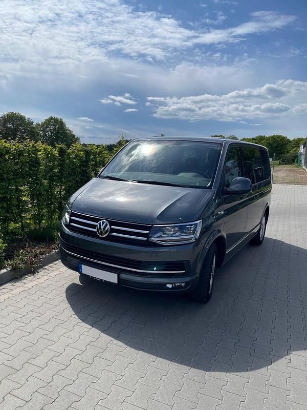 Grau Gebraucht 2019 VW T6.1 Comfortline Van | 46.630 € (Fairer Preis) - Bild 1/4
