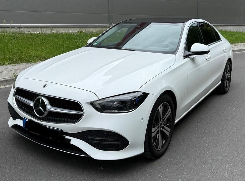 Weiß Gebraucht 2022 Mercedes C300 Limousine | 32.000 € (Superpreis) - Bild 1/4