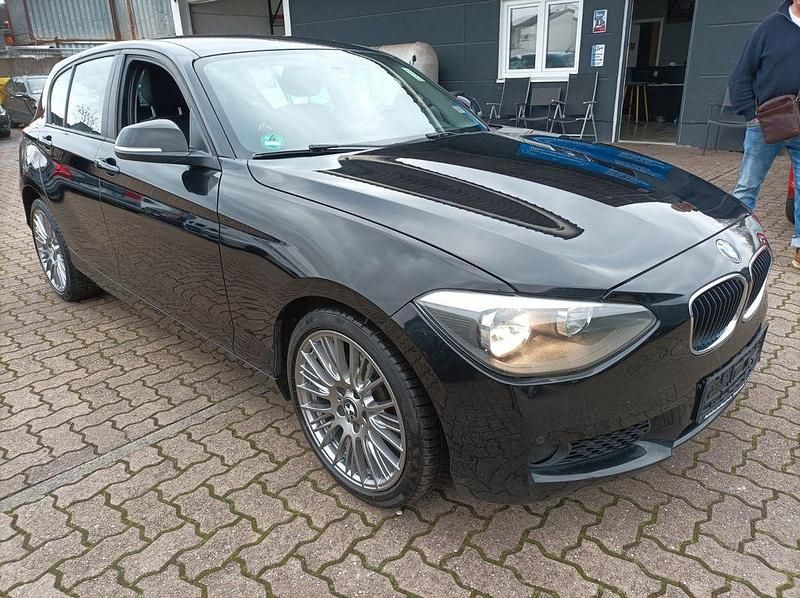 Gebraucht BMW 116 136 PS (100 kW) 2012 Schwarz Kleinwagen