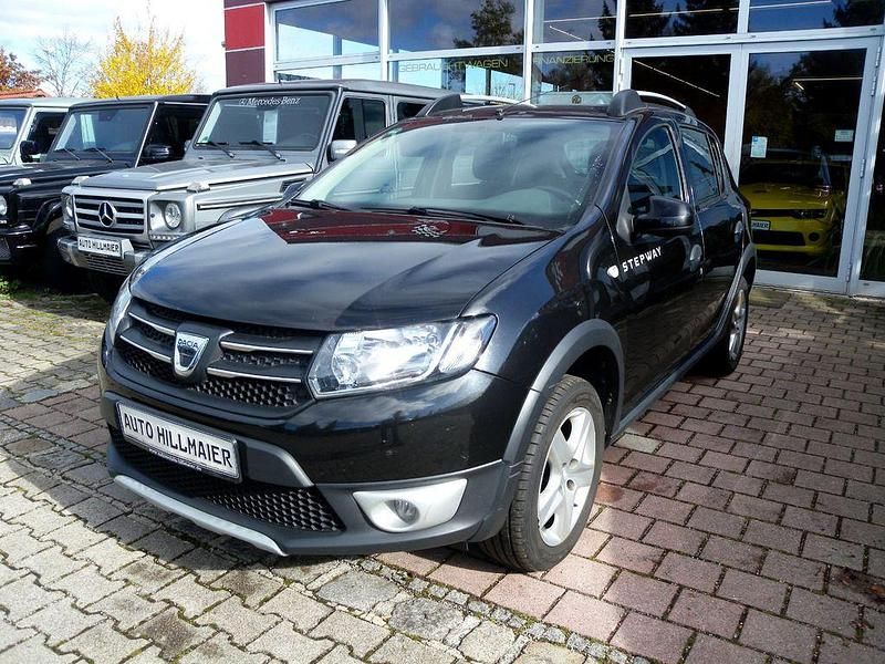 Gebraucht Dacia Sandero Prestige 90 PS (66 kW) 2014 Schwarz SUV