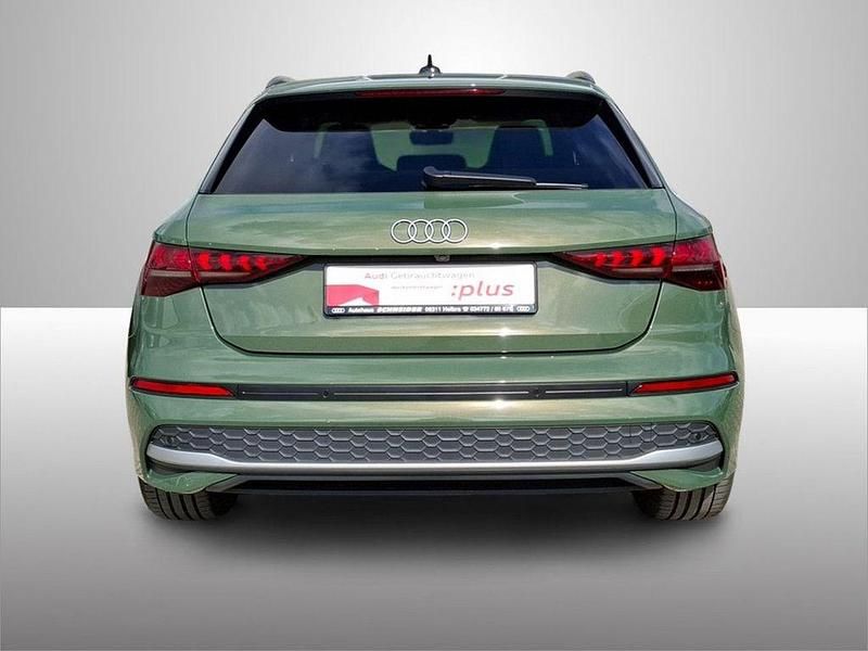 Gebraucht Audi A3 Advanced 116 PS (85 kW) 2025 Distriktgrün metallic Limousine