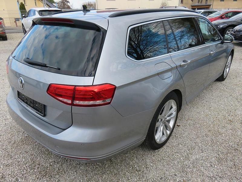 Gebraucht VW Passat Sport 150 PS (110 kW) 2019 Silber Limousine