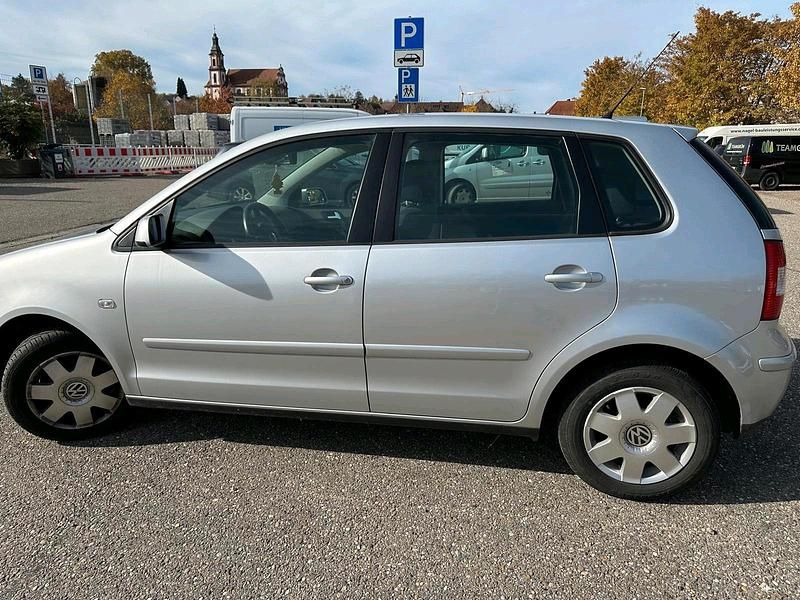 Gebraucht VW Polo 80 PS (58 kW) 2005 Silber Kleinwagen