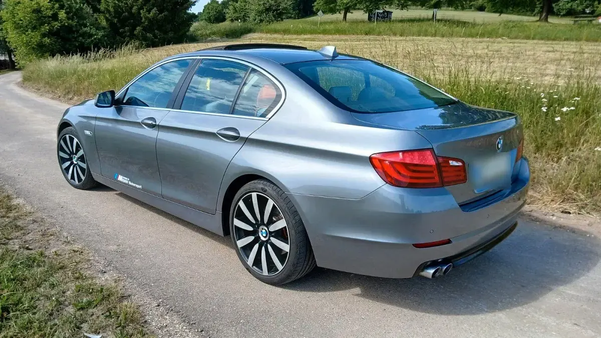 Gebraucht BMW 525 204 PS (150 kW) 2010 Grau Limousine