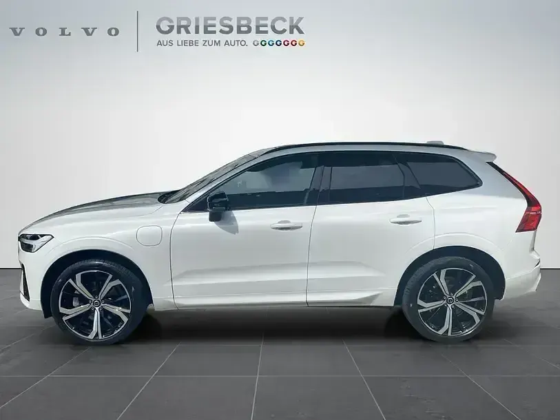 Gebraucht Volvo XC60 R-Design 455 PS (334 kW) 2023 Crystal white / metallic SUV