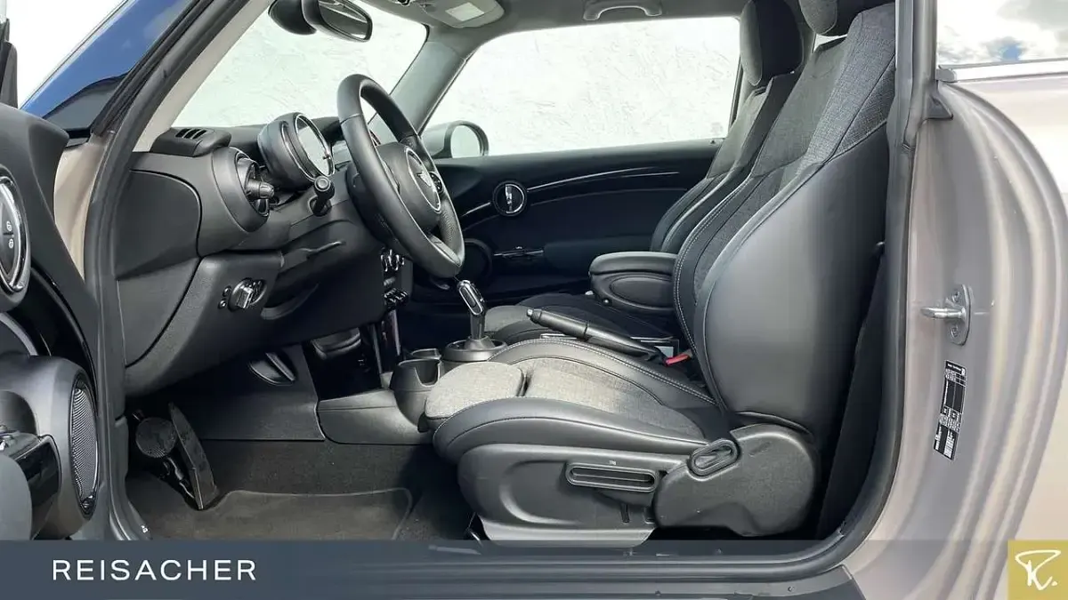Brugt Mini ONE Classic 102 HK (75 kW) 2022 Grå Hatchback