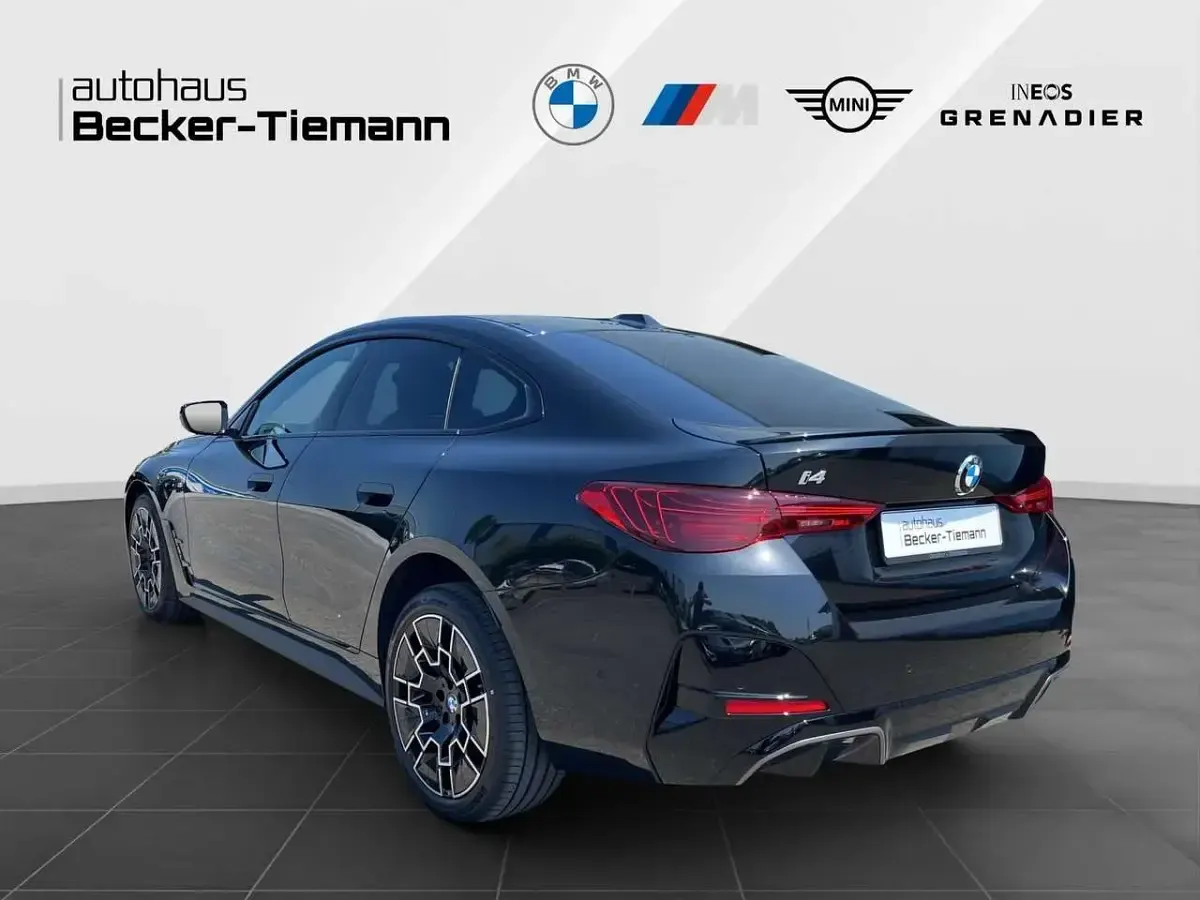 Gebraucht BMW i4 Exclusive 250 kW (340 PS) 2026 Saphirschwarz Limousine