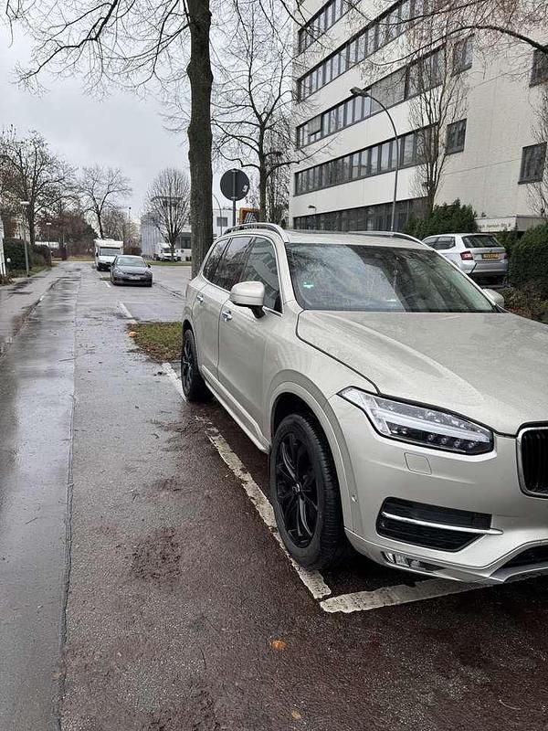 Second-hand Volvo XC90 Kinetic 235 CP (172 kW) 2016 Argintiu SUV