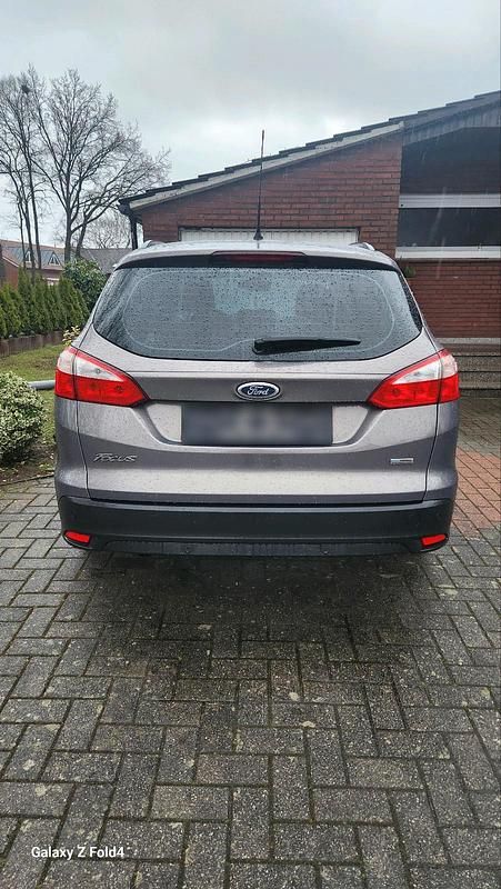 Gebraucht Ford Focus 100 PS (73 kW) 2014 Kombi