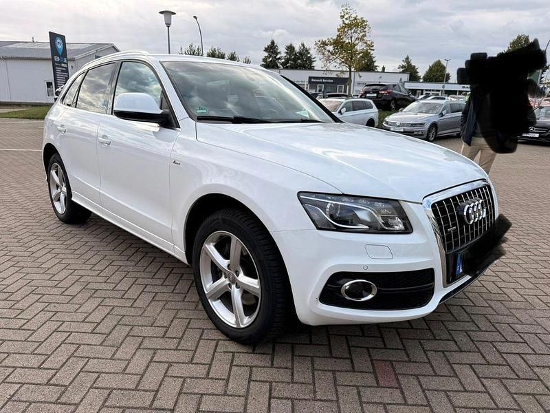 Weiß Gebraucht 2011 Audi Q5 S-Line SUV | 14.870 € (Fairer Preis) - Bild 1/4