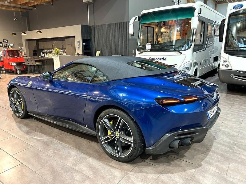 Gebraucht Ferrari Roma 620 PS (456 kW) 2025 Blau Cabrio