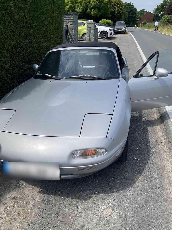 Gebraucht Mazda MX5 116 PS (85 kW) 1992 Silber Cabrio