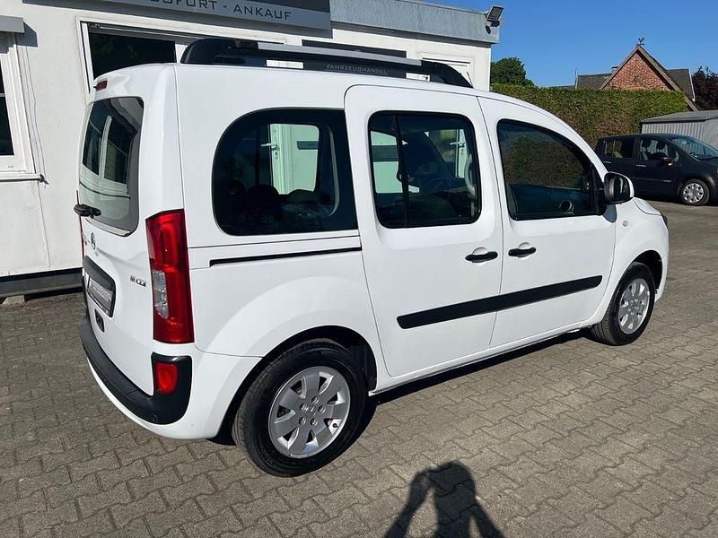 Gebraucht Mercedes Citan 111 Edition 116 PS (85 kW) 2020 Arktikweiss Kombi