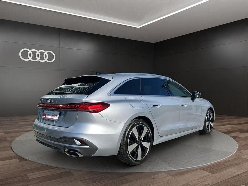 Gebraucht Audi A5 Sport 204 PS (150 kW) 2025 Silber Kombi