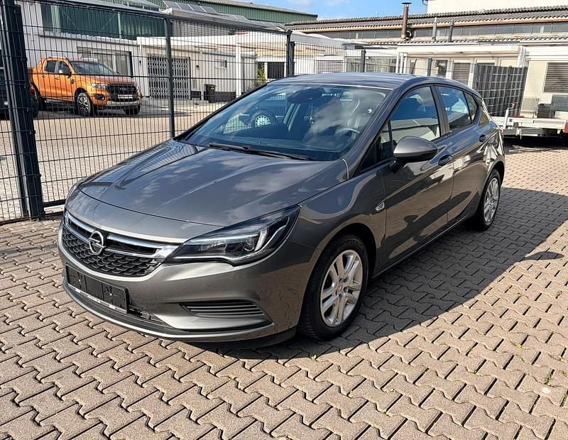 Gebraucht Opel Astra 105 PS (77 kW) 2016 Grau Kleinwagen