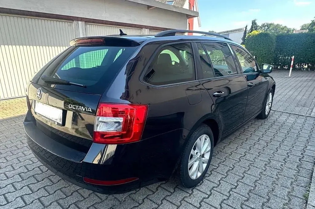 Gebraucht Skoda Octavia Style 150 PS (110 kW) 2017 Schwarz Limousine