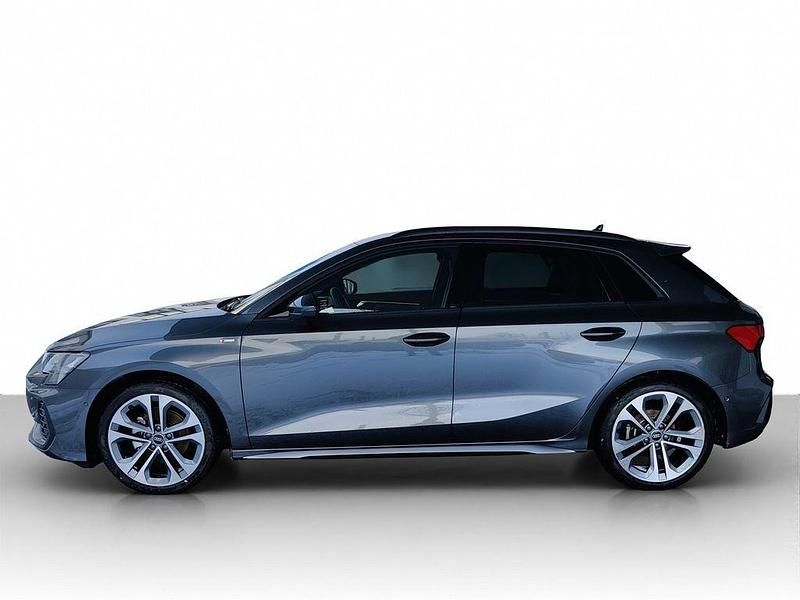 Gebraucht Audi A3 S-Line 150 PS (110 kW) 2025 Daytonagrau perleffekt Limousine