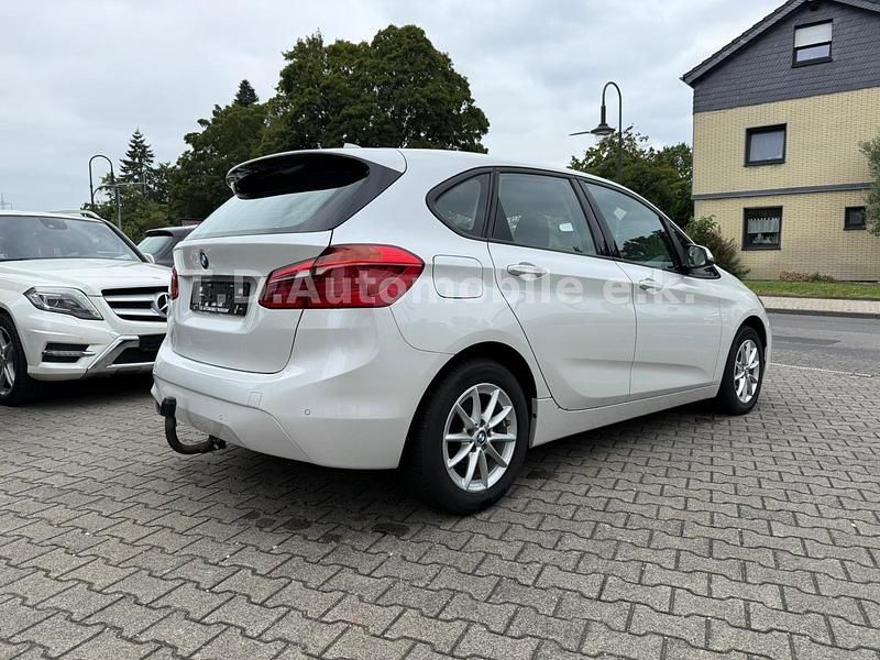 Gebraucht BMW 216 Advantage 116 PS (85 kW) 2019 Weiß Kombi
