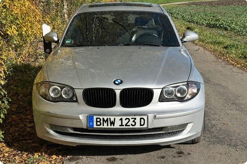 Gebraucht BMW 123 Sport Line 204 PS (150 kW) 2008 Grau Kleinwagen