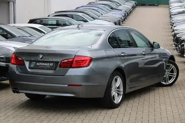 Gebraucht BMW 530 245 PS (180 kW) 2011 Grau Limousine