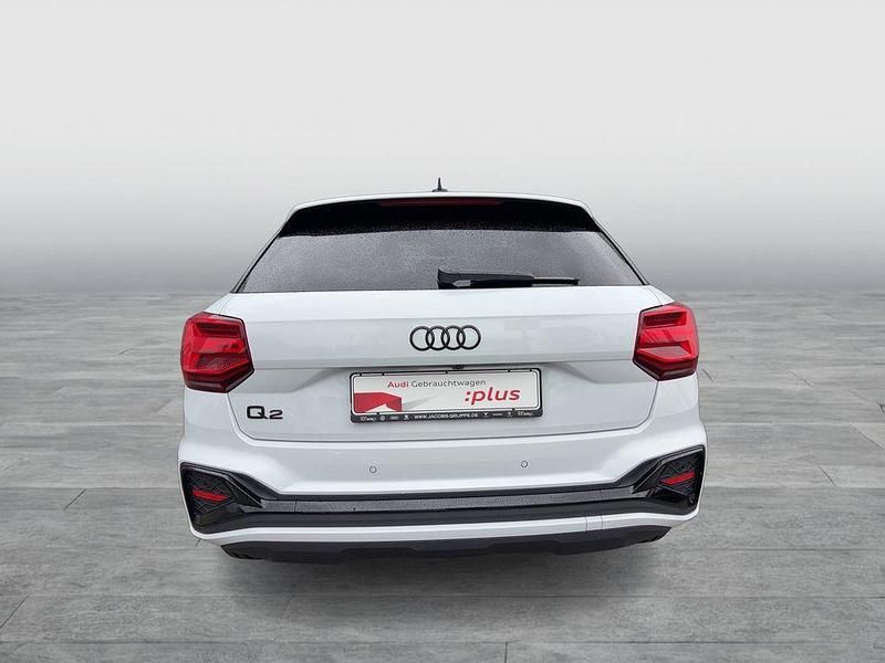 Używany Audi Q2 Competition 150 KM (110 kW) 2025 Biały SUV