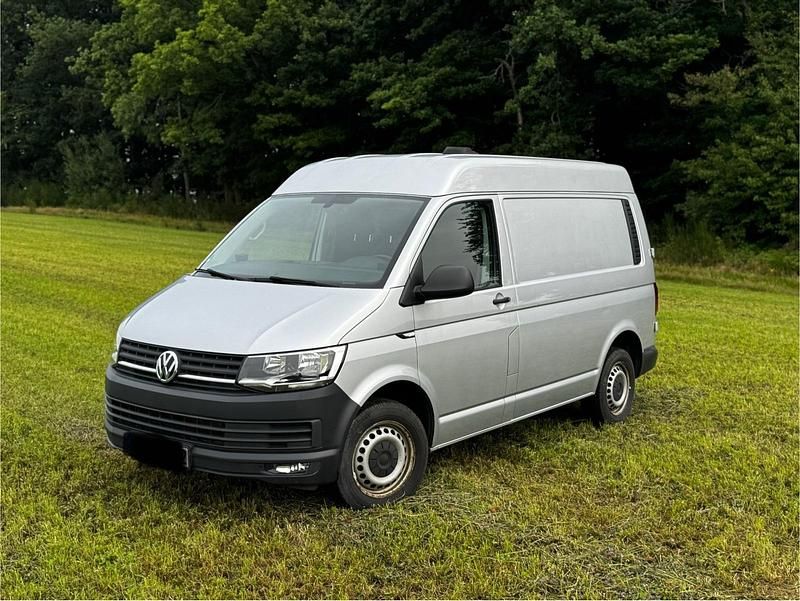 Usata VW Transporter 140 CV (102 kW) 2018 Argento Furgone