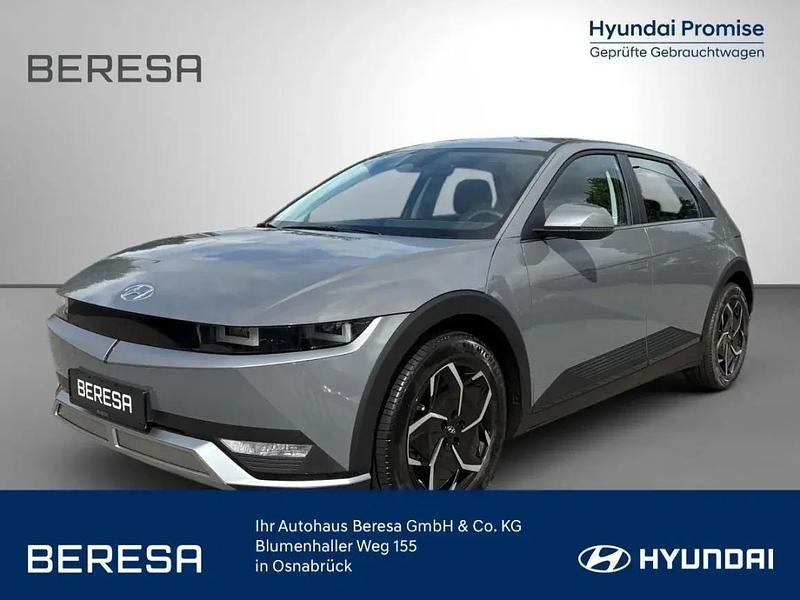 Grau Gebraucht 2023 Hyundai Ioniq 5 Basis SUV | 29.980 € (Fairer Preis) - Bild 1/1
