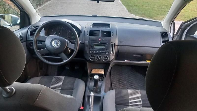 Gebraucht VW Polo United 80 PS (58 kW) 2009 Silber Kleinwagen