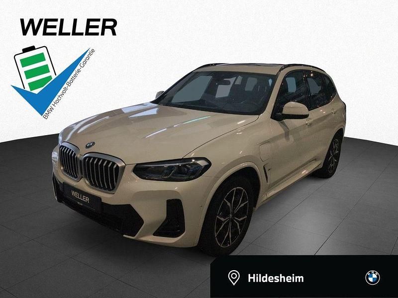 Alpinweiss iii (weiß) Gebraucht 2022 BMW X3 Performance SUV | 40.444 € (Fairer Preis) - Bild 1/4