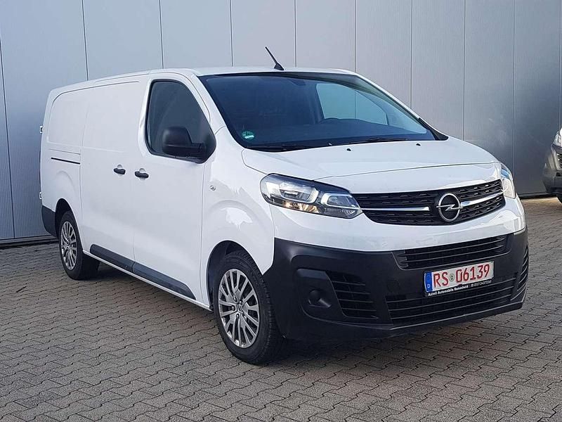 Weiß Gebraucht 2023 Opel Vivaro Edition Van | 27.499 € (Etwas zu teuer) - Bild 1/4