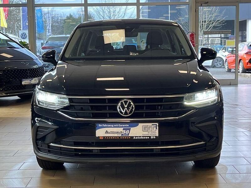 Gebraucht VW Tiguan 150 PS (110 kW) 2021 Schwarz SUV