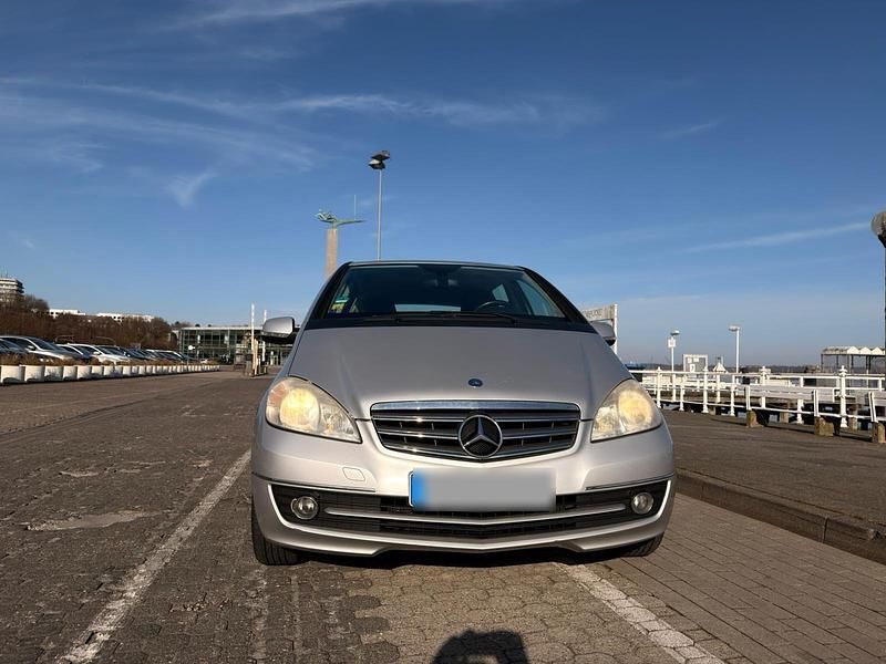 Gebraucht Mercedes A150 Elegance 95 PS (69 kW) 2008 Silber Kleinwagen