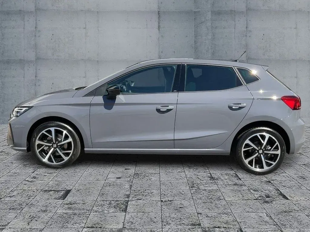 Neu Seat Ibiza FR 116 PS (85 kW) 2026 Grau Kleinwagen
